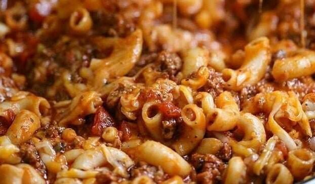 Cheesy Baked Goulash – Appo Recipes